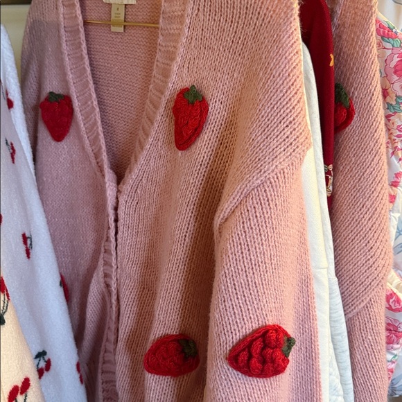 Unlisted clothes ✨❣️ - Picture 3 of 6